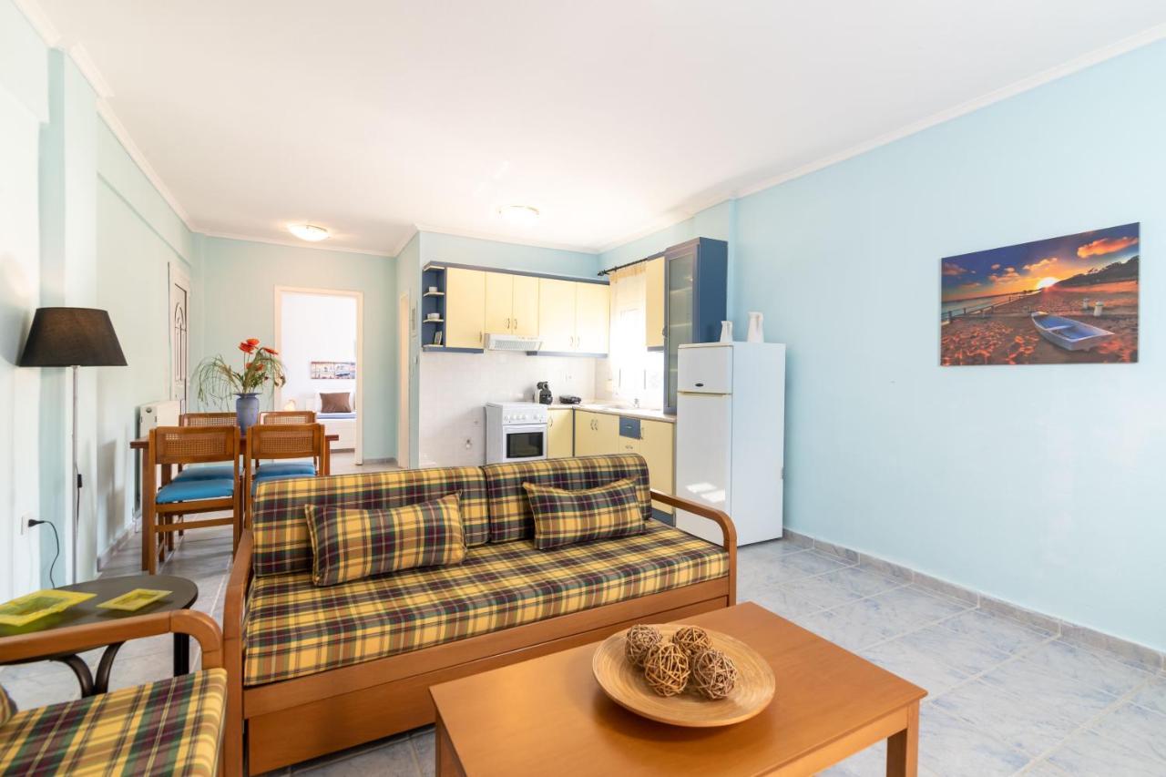 Apartment F & B Summer Collection -