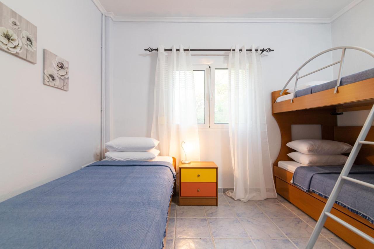 Apartment F & B Summer Collection -