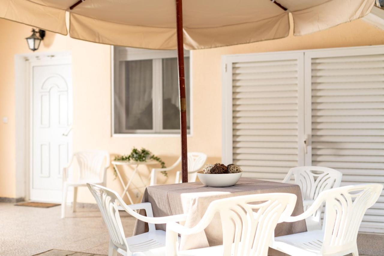 F & B Summer Collection - Paliouri